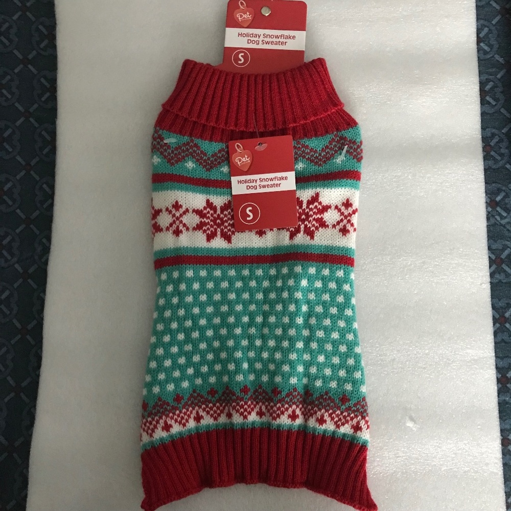 Pet Central Holiday Snowflake Dog Sweater NEW Size S